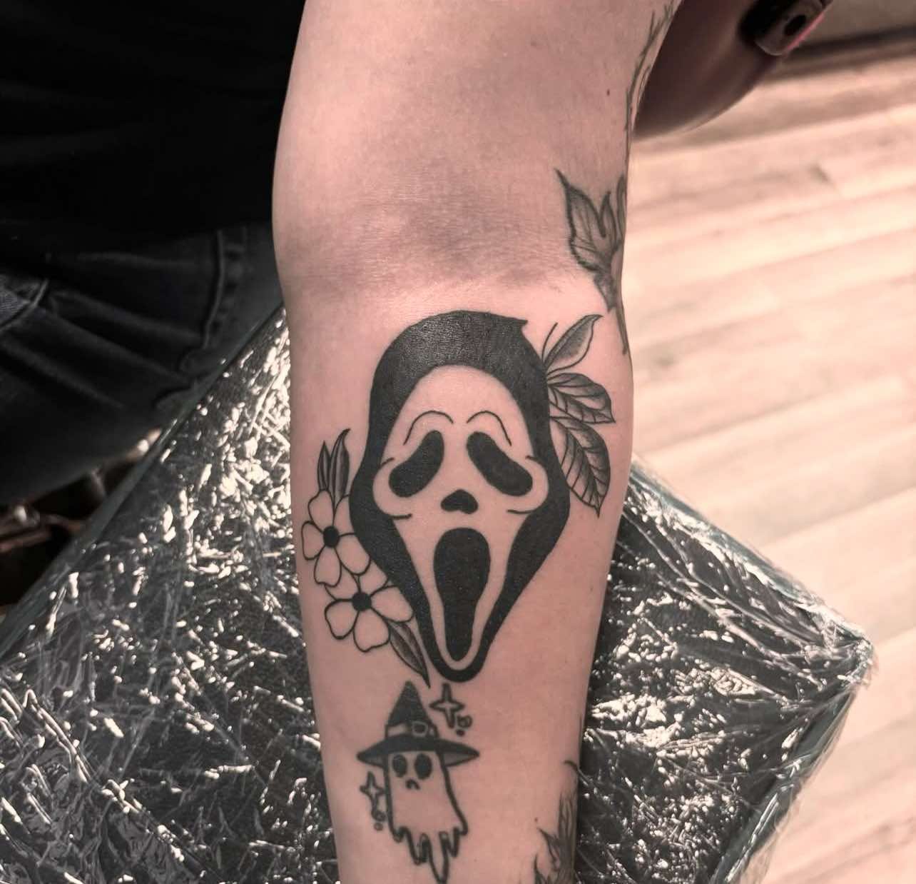 Blackwork tattoo by Bri